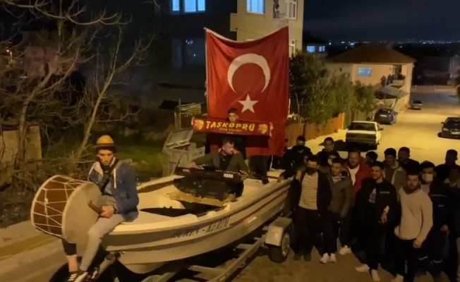 Yalova’da davulcular ramazan ayına renk katıyor